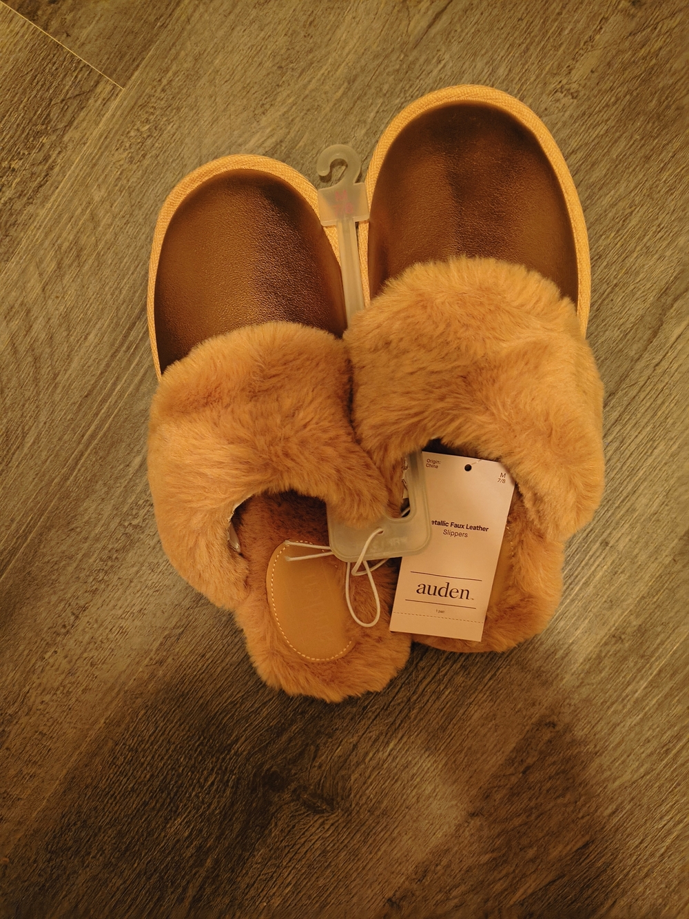 Auden Plush Faux-Fur Slip-On Slippers in Gold